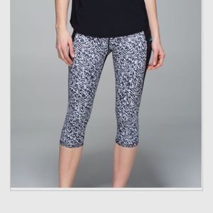 🌼Lululemon Speed Crop Tights